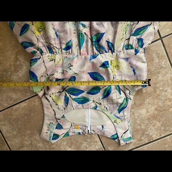 Leifsdottir Anthropologie 6 Bird Print Peplum Blouse - Picture 9 of 12